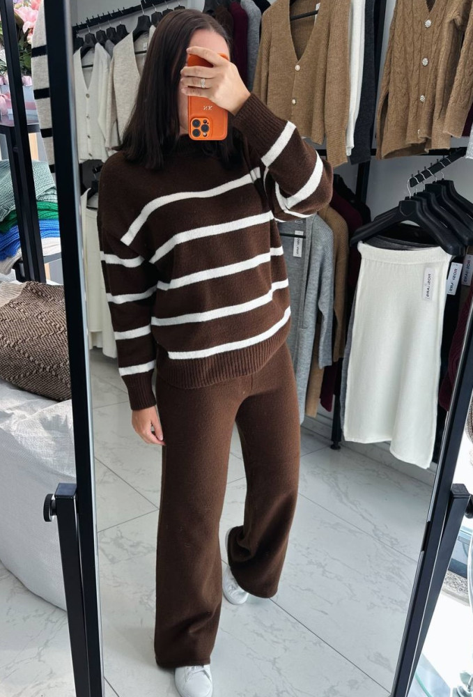 Вязаный женский оверсайз костюм AMU-A7019T1150 Вязаный женский оверсайз костюм AMU-A7019T1150