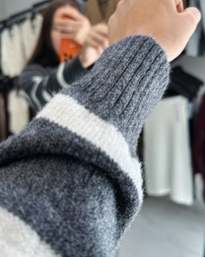 Вязаный женский оверсайз костюм AMU-A7019T1150 Вязаный женский оверсайз костюм AMU-A7019T1150