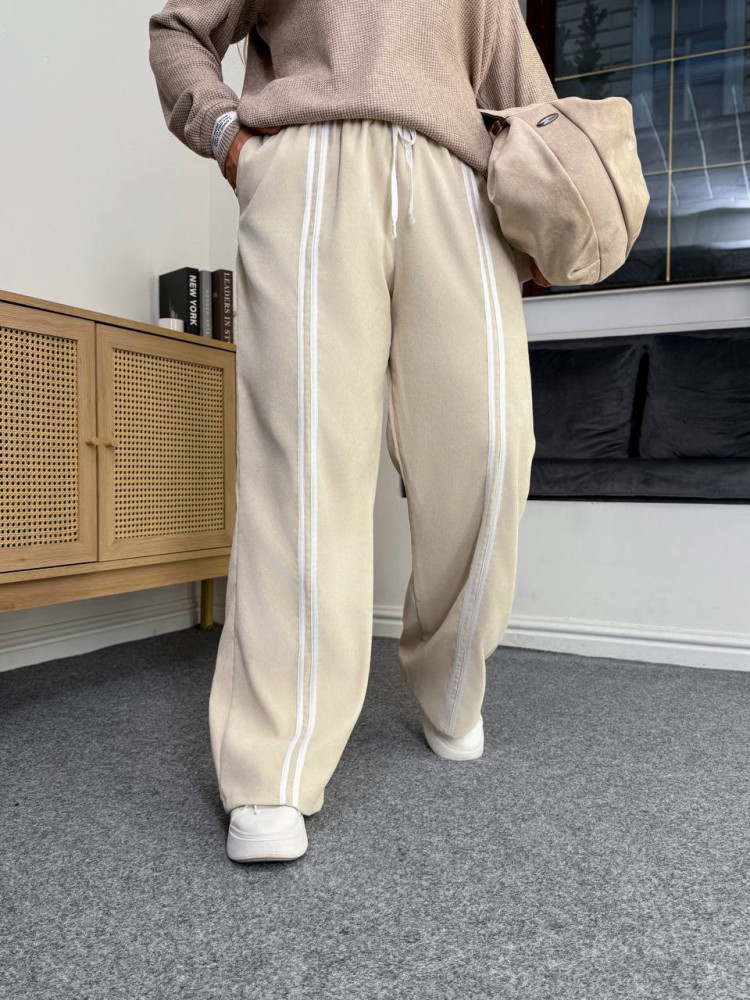 Брюки палаццо с лампасами CUR-A886T460 Брюки палаццо с лампасами CUR-A886T460