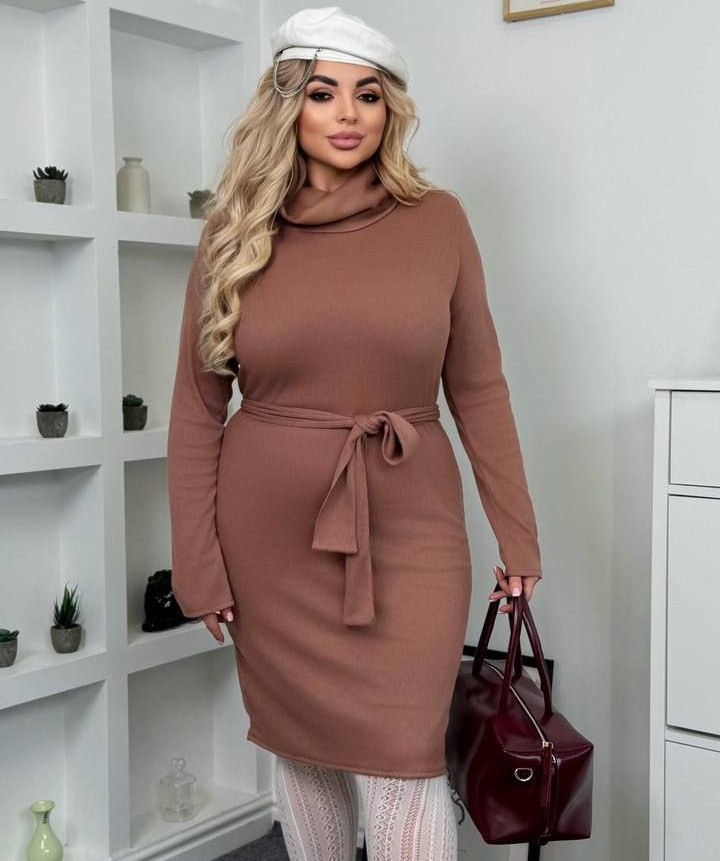 Платье приталенного кроя AD-A7863.1T290 Платье приталенного кроя AD-A7863.1T290