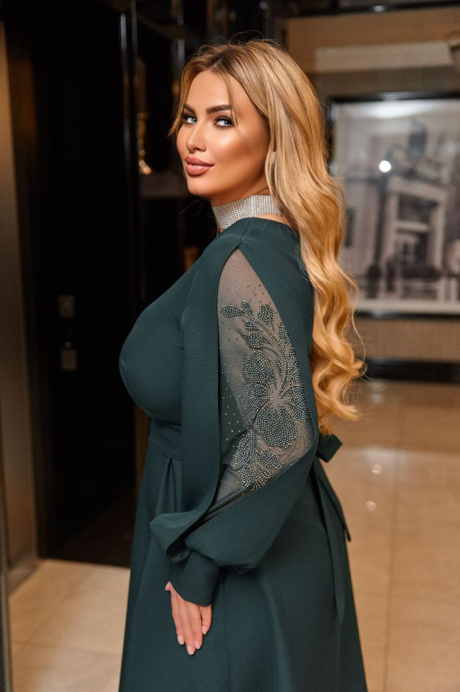 Ошатна жіноча сукня з стразами VOJ-A925T680 Ошатна жіноча сукня з стразами VOJ-A925T680