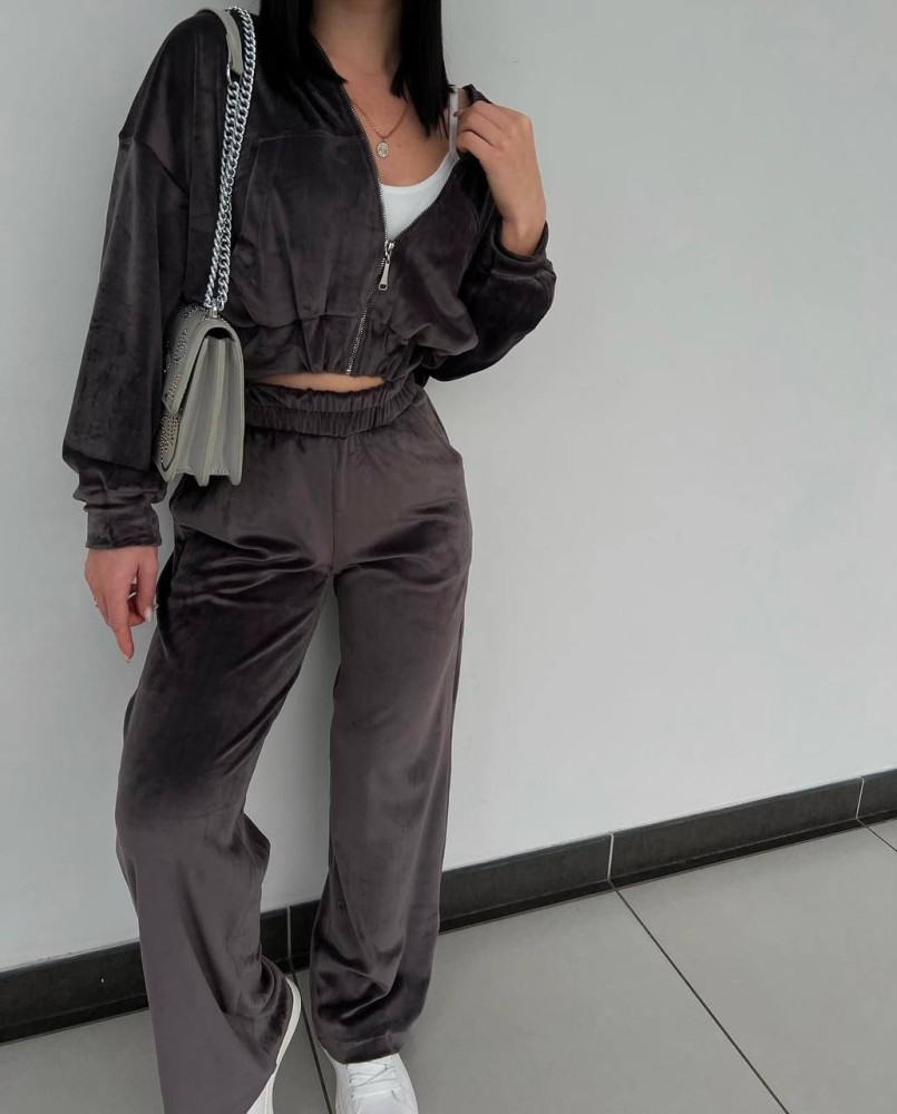 Велюровый женский костюм DMP-R1620T480 Велюровый женский костюм DMP-R1620T480