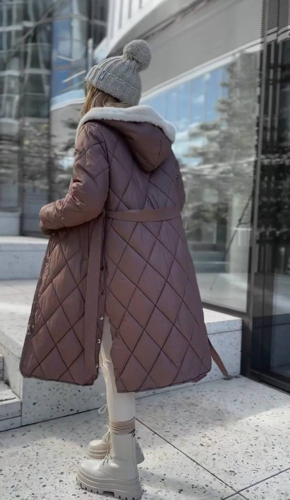 Тепла довга куртка на хутрі EST-A5719T1450 Тепла довга куртка на хутрі EST-A5719T1450