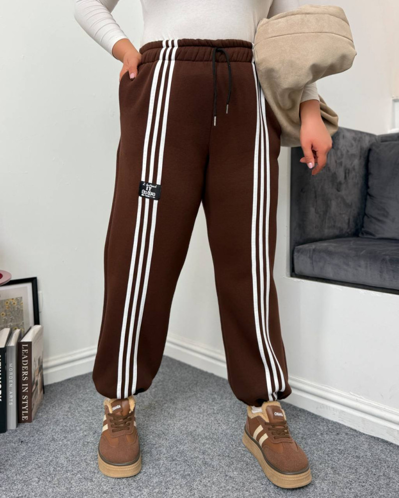 Оверсайз джогеры с лампасами DOL-A396T590 Оверсайз джогеры с лампасами DOL-A396T590