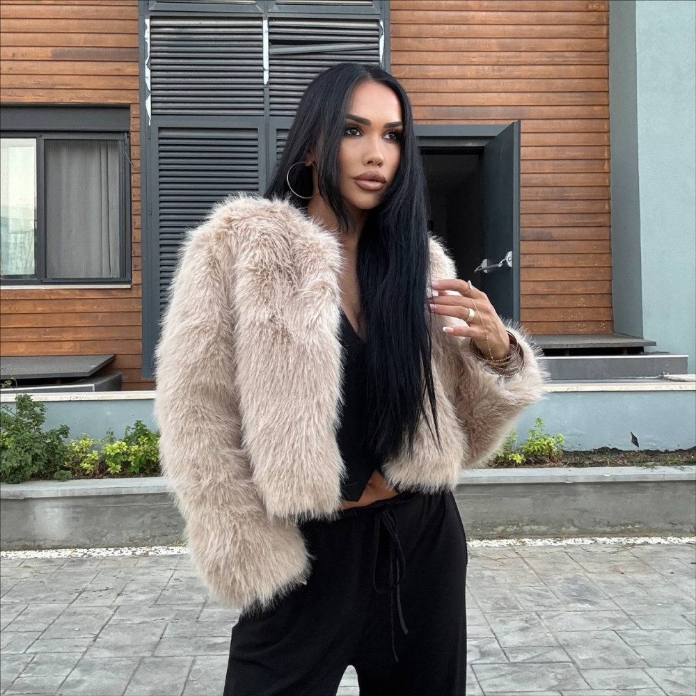 Женская короткая шуба AMU-A1281T1350 Женская короткая шуба AMU-A1281T1350