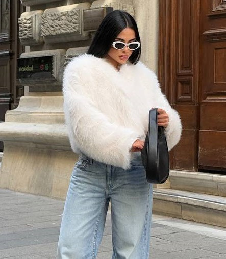 Женская короткая шуба AMU-A1281T1350 Женская короткая шуба AMU-A1281T1350