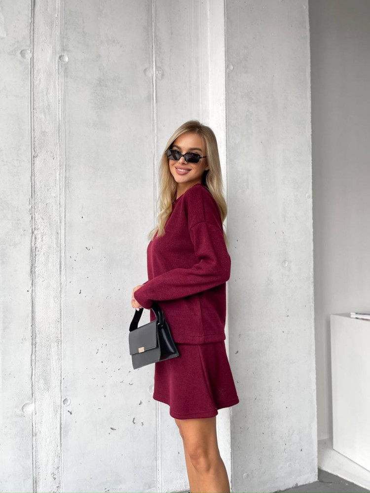 Теплый костюм с юбкой SF-A5679T650 Теплый костюм с юбкой SF-A5679T650