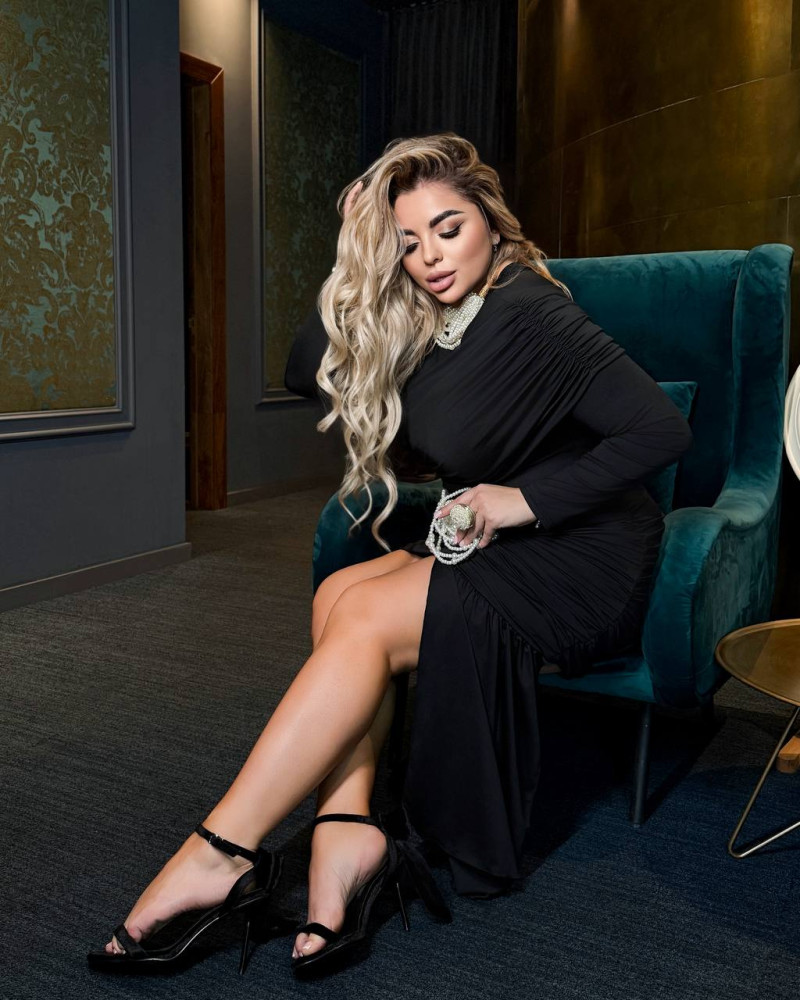 Праздничное платье с драпировкой YM-A7123T18.5 Праздничное платье с драпировкой YM-A7123T18.5