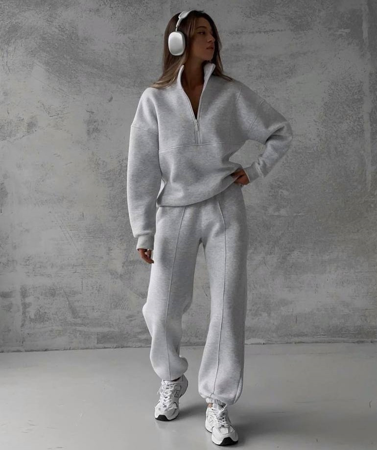 Жіночий костюм на флісі DMP-R1194T460 Жіночий костюм на флісі DMP-R1194T460