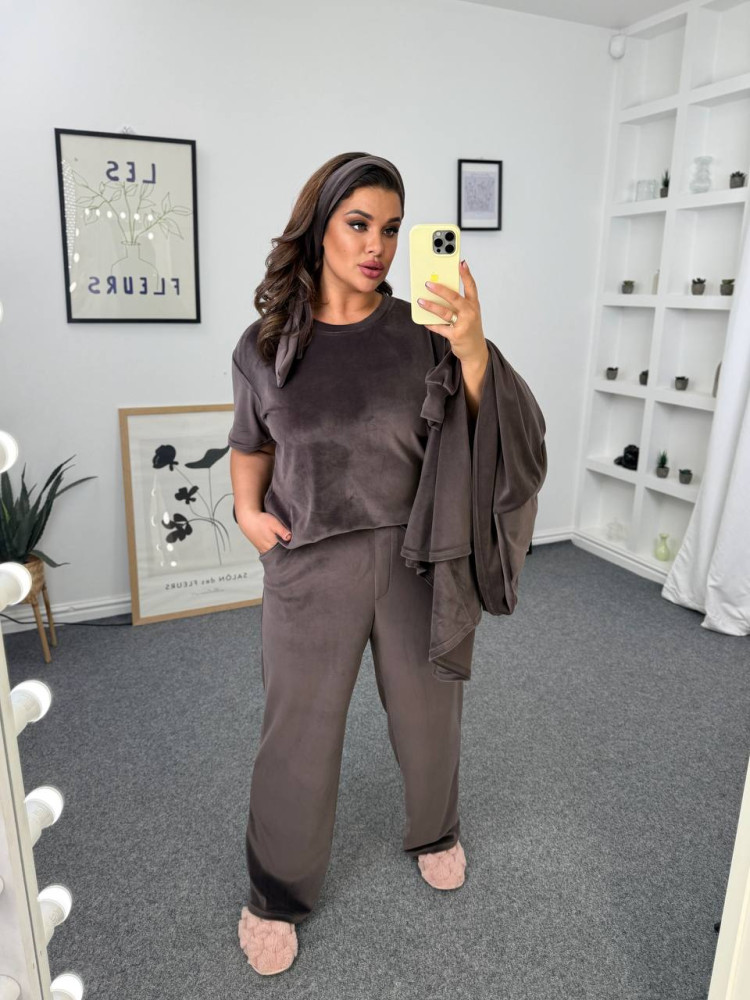 Велюровый домашний комплект KG-A7333T840 Велюровый домашний комплект KG-A7333T840