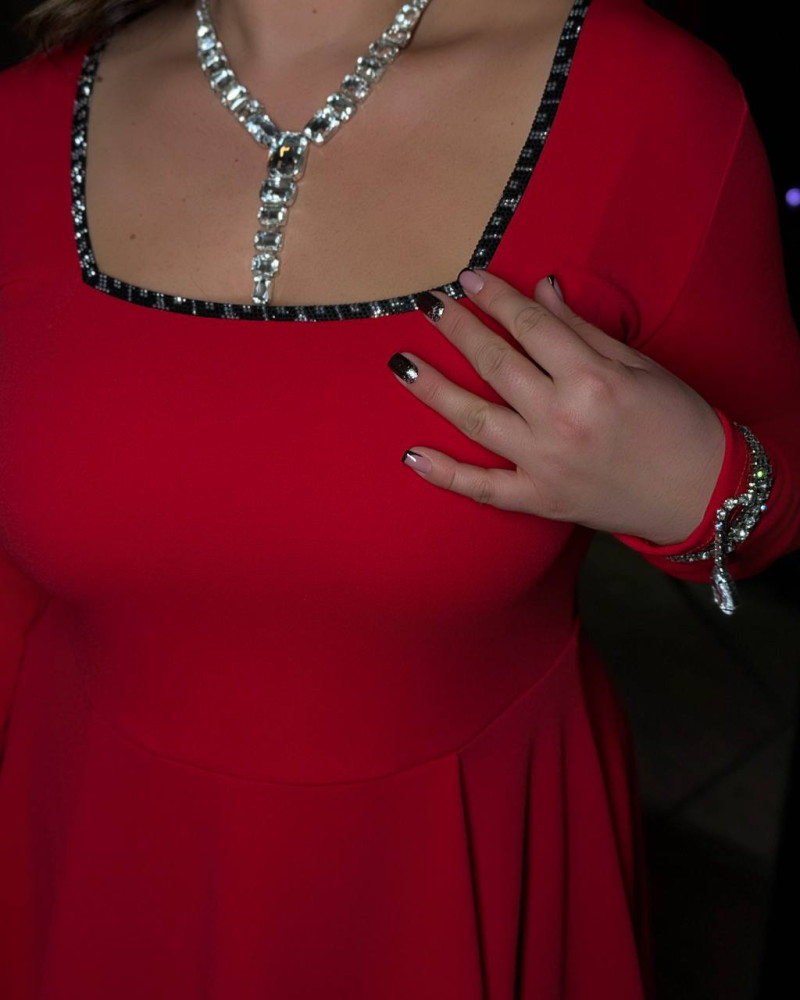 Красивое платье с пышной юбкой OLI-A1455T700 Красивое платье с пышной юбкой OLI-A1455T700