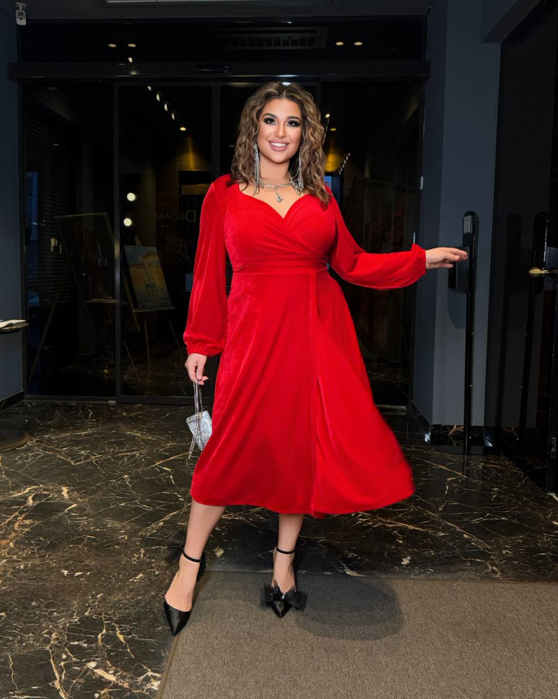 Оксамитова сукня міді MA-N2165T680 Оксамитова сукня міді MA-N2165T680