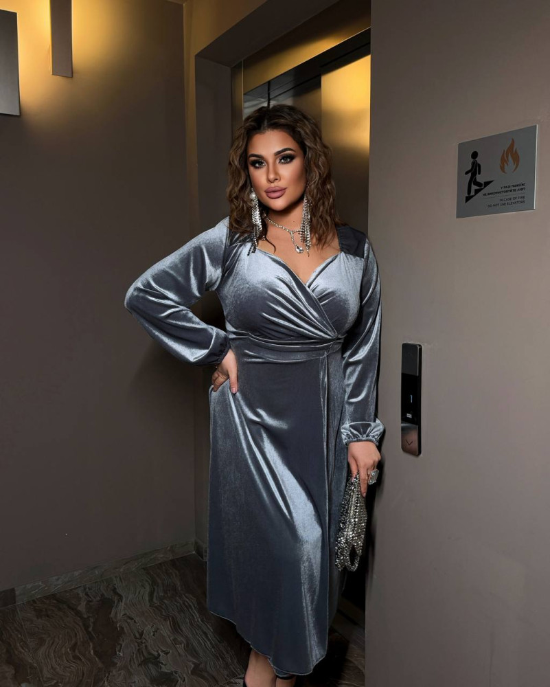 Оксамитова сукня міді MA-N2165T680 Оксамитова сукня міді MA-N2165T680