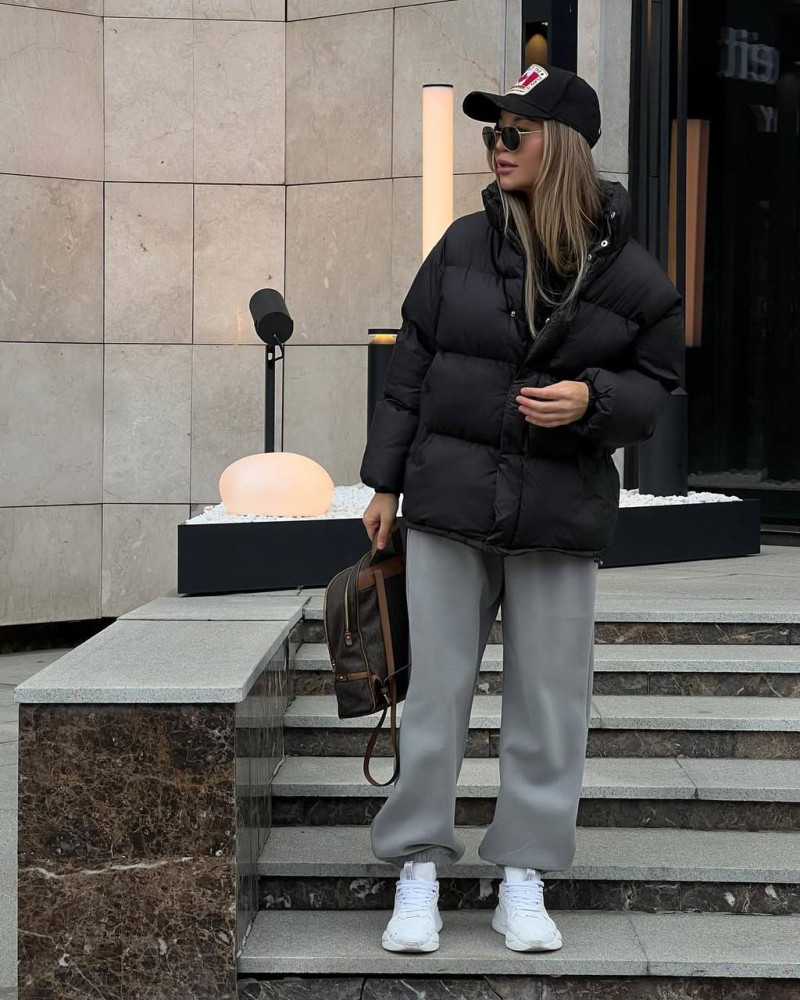 Женская теплая куртка DMP-P4272T680 Женская теплая куртка DMP-P4272T680