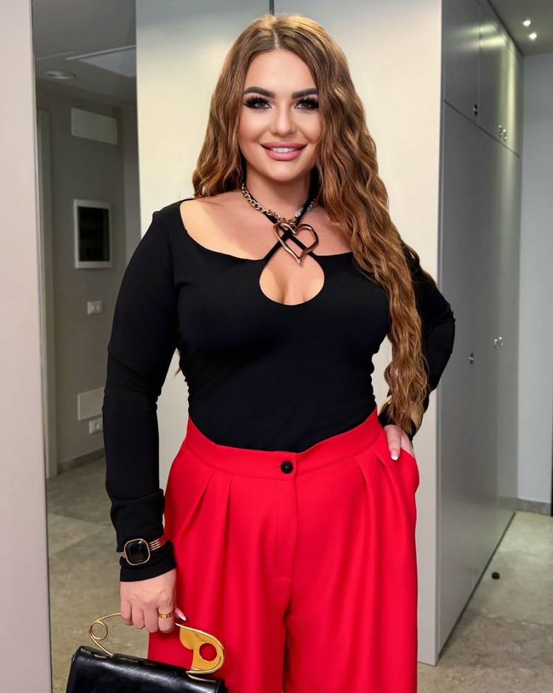 Красивая женская кофточка INS-A478T500 Красивая женская кофточка INS-A478T500