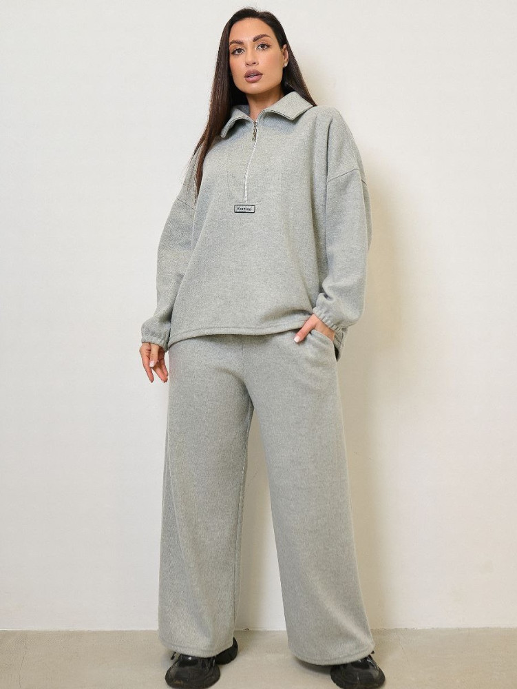 Комфортный спортивный костюм IS-A223T1100 Комфортный спортивный костюм IS-A223T1100