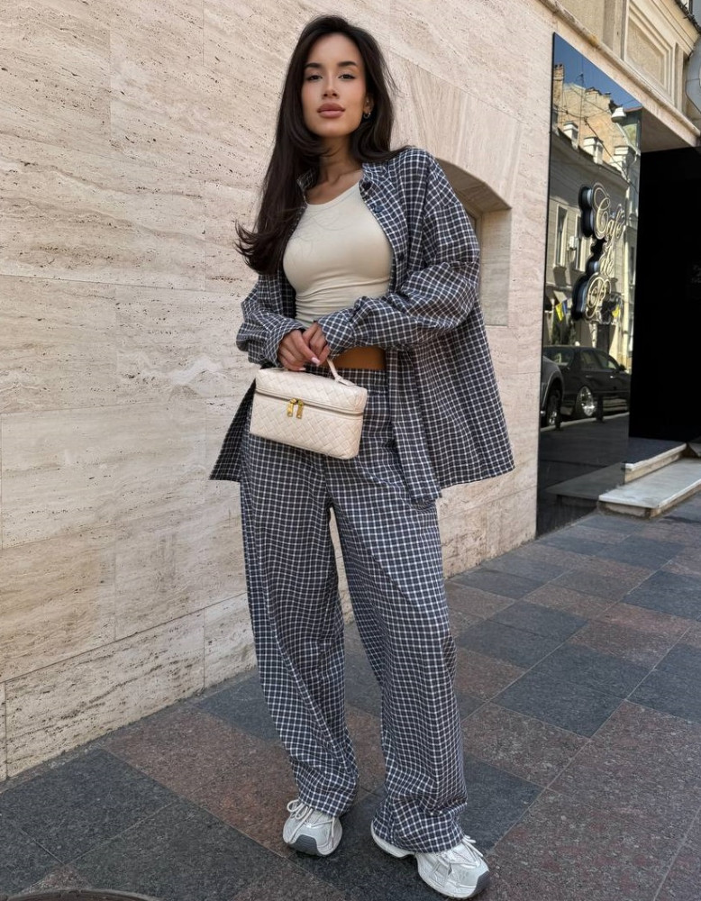 Стильный oversize костюм AM-A6772T1050 Стильный oversize костюм AM-A6772T1050