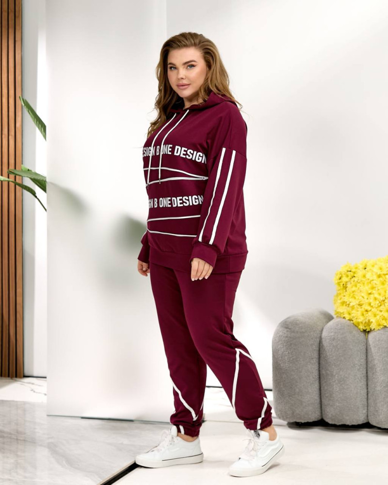 Женский прогулочный костюм MOV-A699T780 Женский прогулочный костюм MOV-A699T780