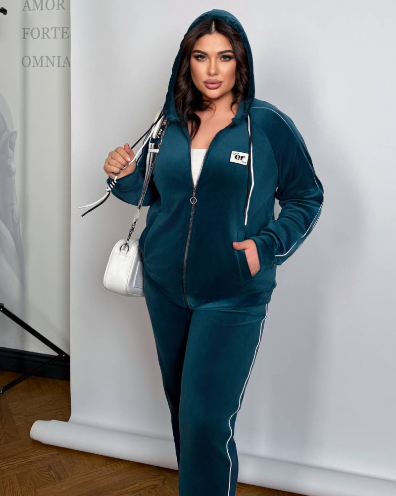 Велюровий спортивний костюм LZ-L958T720 Велюровий спортивний костюм LZ-L958T720