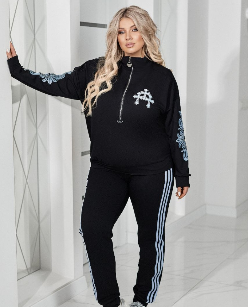 Женский костюм с аппликацией VOJ-A340T800 Женский костюм с аппликацией VOJ-A340T800