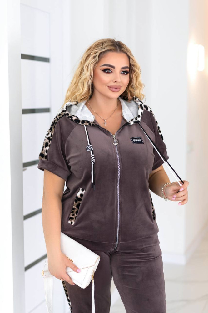 Женский велюровый костюм LZ-L880T720 Женский велюровый костюм LZ-L880T720