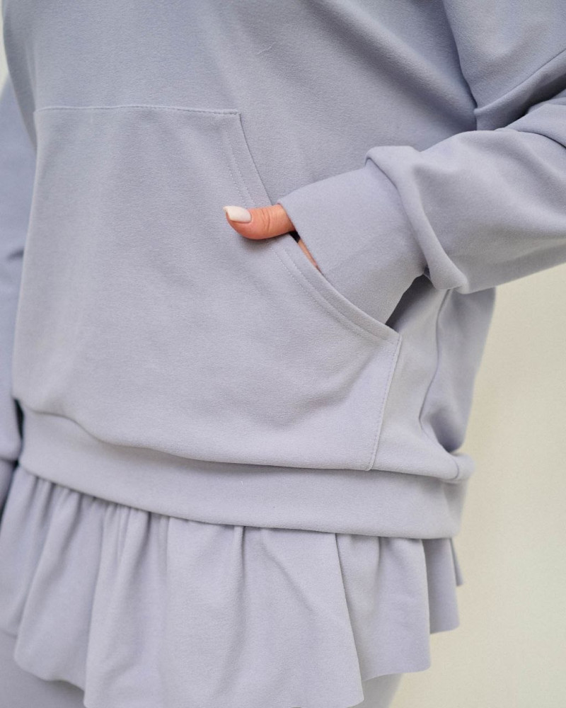 Костюм с оборкой по штанам IS-A234T1050 Костюм с оборкой по штанам IS-A234T1050