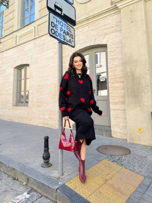 Красивый вязаный костюм с юбкой AMU-A010T1050