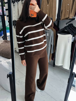 Вязаный женский оверсайз костюм AMU-A7019T1150