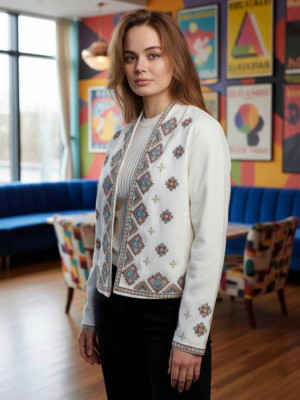 Піджак з вишивкою AMU-A5947T820 Піджак з вишивкою AMU-A5947T820