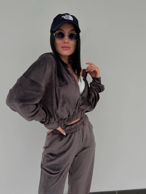 Велюровый женский костюм DMP-R1620T480 Велюровый женский костюм DMP-R1620T480