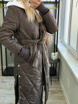 Тепла довга куртка на хутрі EST-A5719T1450