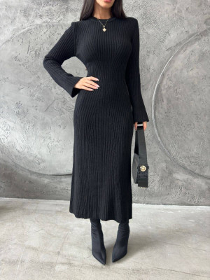 Стильное вязаное платье AMU-A3496T750