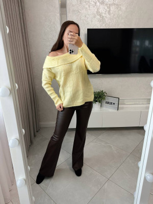 Красивый женский свитер AMU-A2108T599