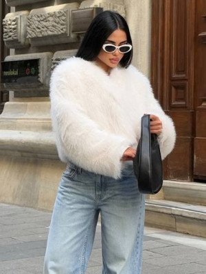 Жіноча коротка шуба AMU-A1281T1350