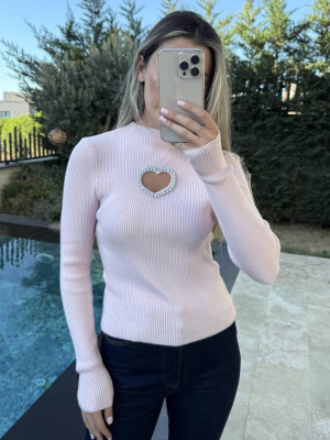 Базовий светр з сердечком AMU-A4810T499