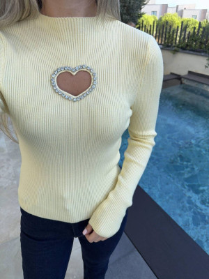 Базовий светр з сердечком AMU-A4810T499