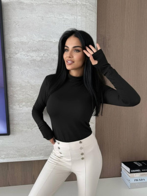 Утепленная водолазка с вырезами для пальцев IO-A798T280