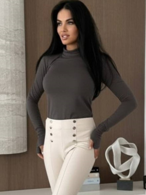 Утепленная водолазка с вырезами для пальцев IO-A798T280