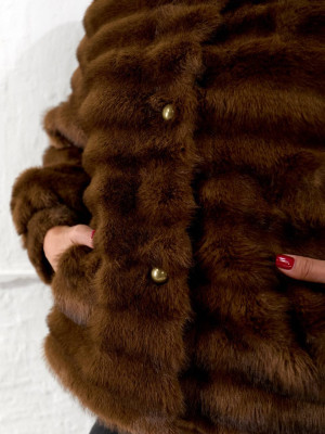 Короткая норковая шубка MAX-A961T1800