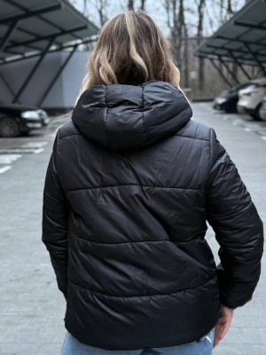 Женская короткая куртка с капюшоном AB-A1771T18