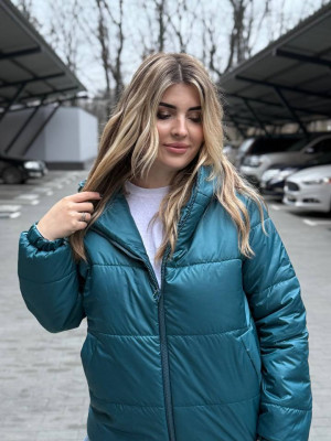 Женская короткая куртка с капюшоном AB-A1771T18