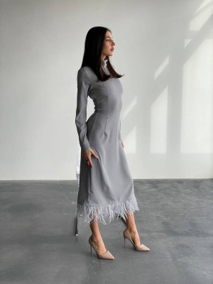 Платье миди с перьями по низу YM-A5597T23