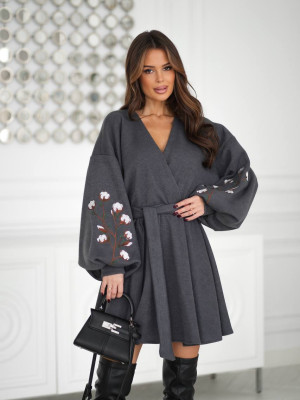 Платье с вышитыми объемными рукавами KA-A7566T1000