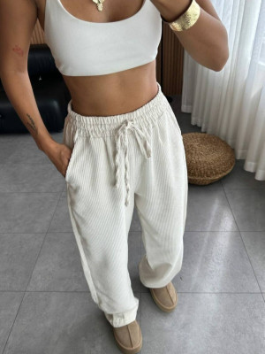 Жіночі вельветові штани IMMA-A249T350