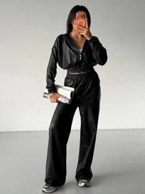 Костюм из экокожи на велюре DMP-R1877T550