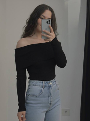 Кофточка с открытыми плечами BRA-A140T259