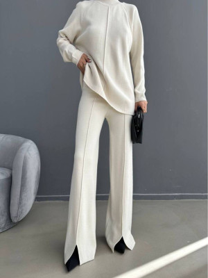 Стильный брючный костюм AMU-A12480T1199