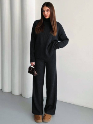 Прогулочный вязаный костюм AMU-A4713T950