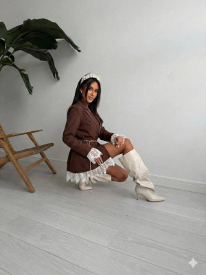 Нарядный пиджак с кружевом IO-A806T700