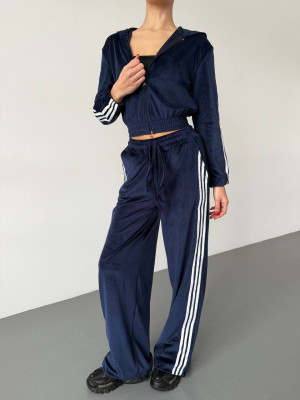 Велюровый спортивный костюм DMP-R1923T550